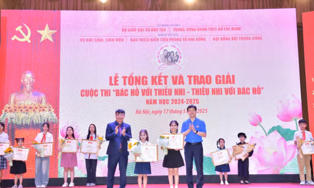 Học sinh lớp 2 giành giải Nhất thi viết tìm hiểu về Bác Hồ với thiếu nhi