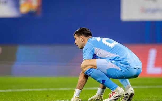 Xử lý nghiệp dư, thủ môn hay nhất World Cup bị chế giễu