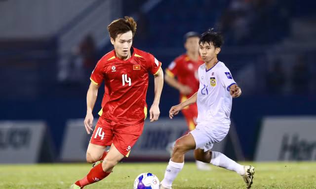 Đội tuyển Việt Nam đại phá Lào