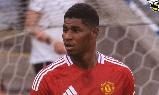 Man Utd thua xấu hổ trước đối thủ vô danh