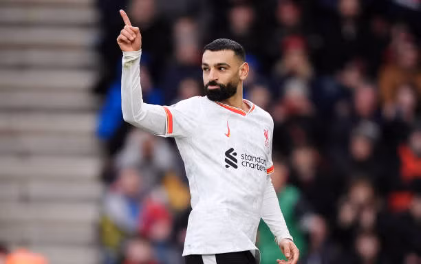 Salah đưa Liverpool vượt ải Bournemouth