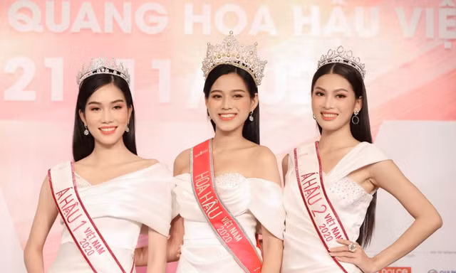 Top 3 Hoa Hậu Việt Nam 2020 lần đầu xuất hiện sau đăng quang, sẵn sàng giao lưu trực tuyến