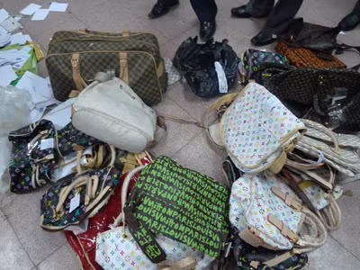 Mập mờ ăn theo thương hiệu lớn