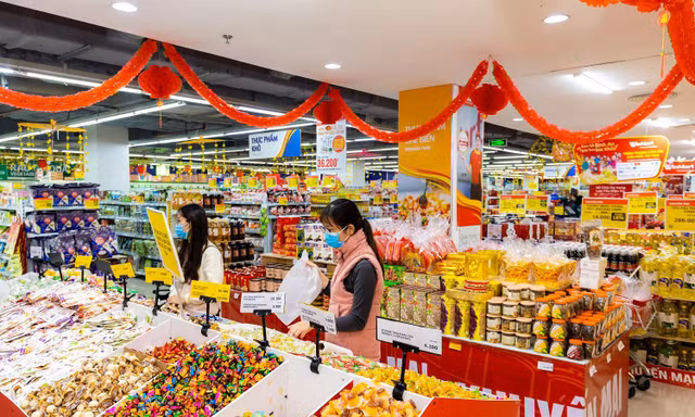 Tết khai lộc vàng, xuân tràn hứng khởi tại 80 TTTM Vincom trên toàn quốc