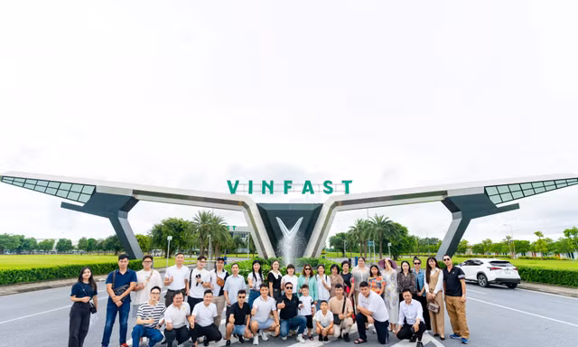 Cư dân Vinhomes nói gì sau chuyến thăm 'đại bản doanh' VinFast?