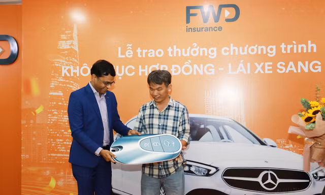 Khôi phục hợp đồng bảo hiểm, rước luôn xe sang Mercedes về nhà