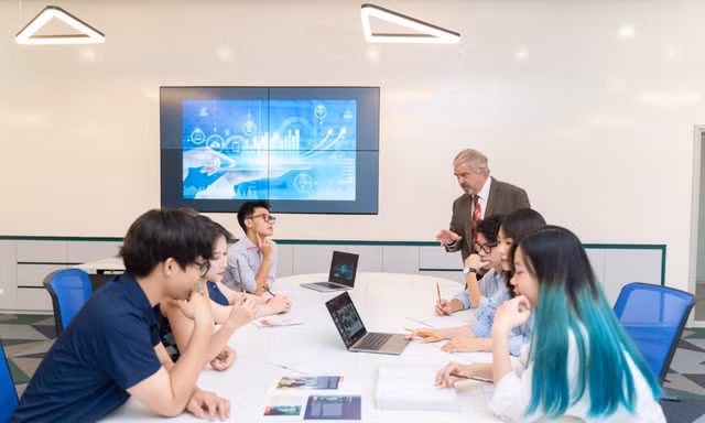 Ngành dữ liệu thống trị thị trường: Mức lương lên tới 150 triệu đồng/tháng, cơ hội việc làm tăng trưởng mạnh mẽ 