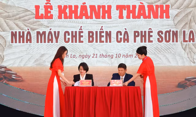 WinCommerce ký kết Biên bản ghi nhớ hợp tác đưa cà phê Sơn La vào hệ thống bán lẻ