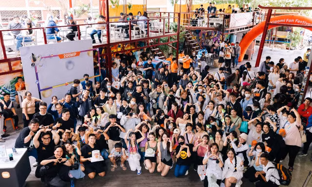 Xiaomi Fans 'quẩy căng đét' tại sự kiện Xiaomi Fan Festival 2024