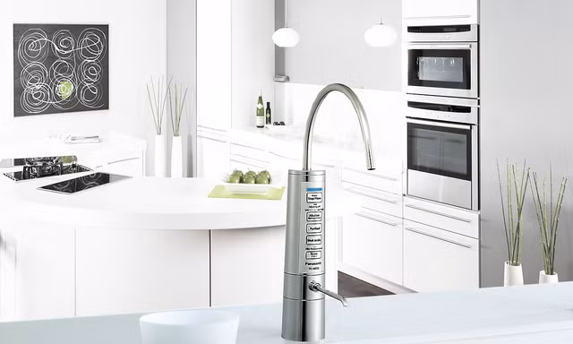 Máy lọc nước ion kiềm Panasonic TK-AB50 đột phá công nghệ tinh giản thiết kế