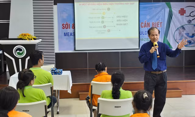 VWS tập huấn phòng chống bệnh sởi và thời tiết cho người lao động