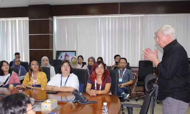 Người trẻ trong và ngoài nước quan tâm đến công nghệ xanh tại Công ty VWS
