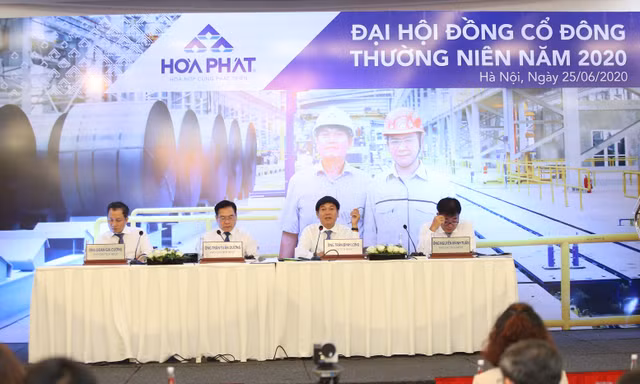 Các lãnh đạo Hòa Phát tại Đại hội đồng cổ đông 2020 của Công ty CP Tập đoàn Hòa Phát (HPG)