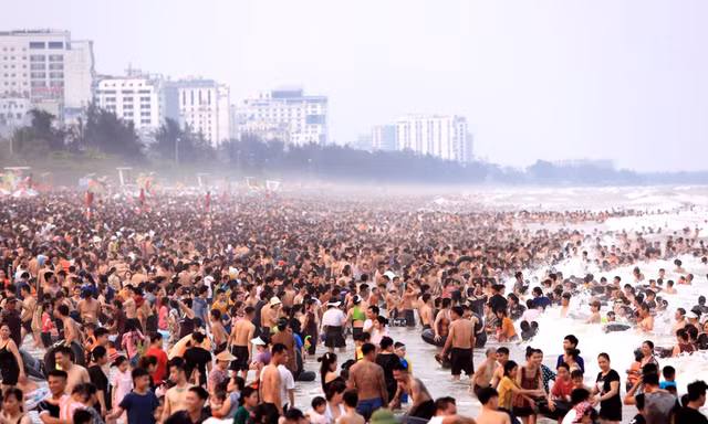 Thành phố Sầm Sơn xây dựng đô thị văn minh, hấp dẫn, an toàn cho du khách