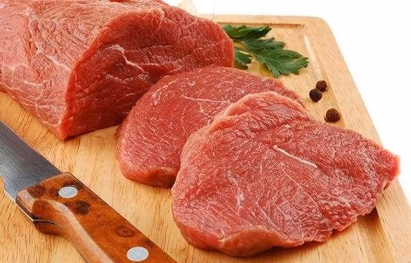 Tại sao chế độ ăn của người hiến máu cần nạp nhiều thịt bò