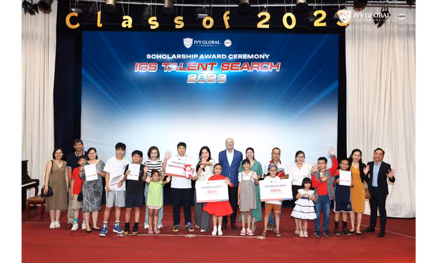 Ivy Global School trao hơn 13 tỷ đồng học bổng cho học sinh trên khắp Việt Nam