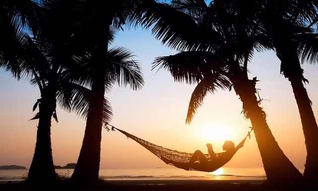 Trong cuộc đời ai cũng muốn đi thật nhanh để rồi quên mất rằng đôi khi bước chậm lại mới có thể tiến xa hơn