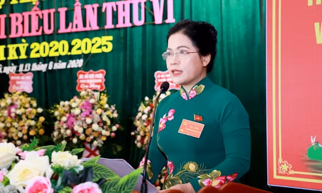 Ủy viên Thường vụ Tỉnh ủy, Bí thư TX Cửa Lò Nguyễn Thị Kim Chi