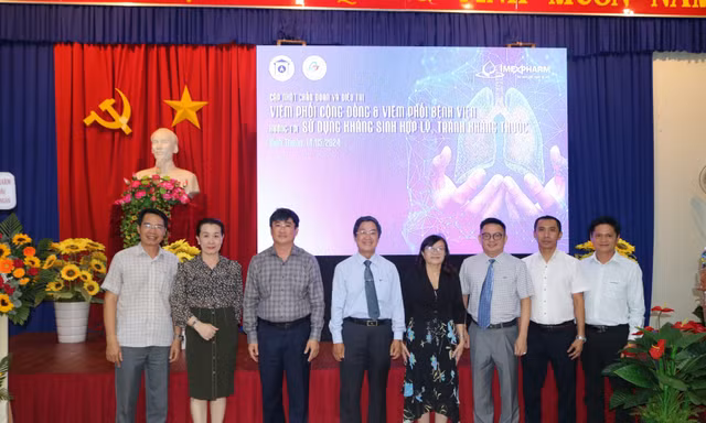 Dùng kháng sinh hiệu quả trong điều trị viêm phổi