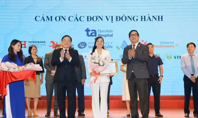 Ứng dụng “mắt thần” trong tầm soát sức khỏe, tầm soát ung thư