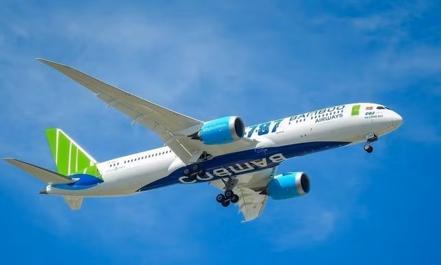 Trong mảng hàng không, tính riêng 10 tháng đầu năm, Bamboo Airways tiếp tục đúng giờ nhất toàn ngành với tỉ lệ OTP đạt 95,7%.