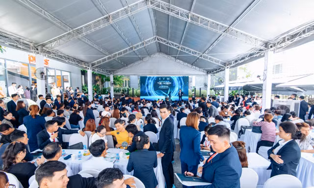 The Maison thu hút hơn 500 khách hàng và nhà đầu tư ngày mở bán tại TP. Thủ Dầu Một