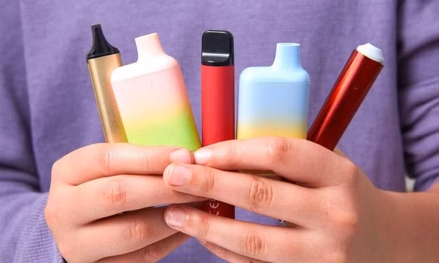 Thực thi cấm thuốc lá điện tử, thuốc lá nung nóng: Nhiều thách thức đặt ra