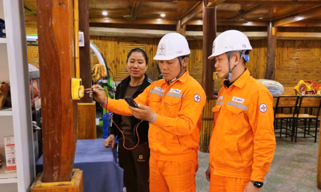 EVNNPC: Tổ chức hàng ngàn ca trực đảm bảo điện dịp Tết Ất Tỵ