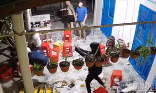 Truy bắt nhóm đối tượng xông vào nhà dân, cầm vật giống súng bắn người 