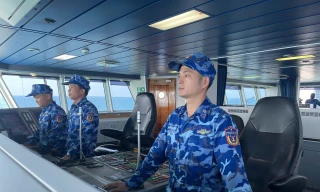 Ăn Tết giữa trùng khơi: Khi con tàu là nhà, biển cả là quê hương