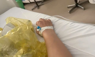 43 người nhập viện sau khi ăn bánh kem cùng một cửa hàng