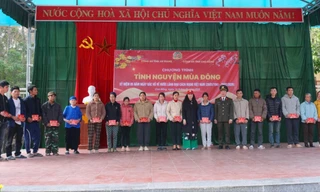 Tuổi trẻ công an An Giang mang 'tình nguyện mùa đông' đến biên giới Cao Bằng