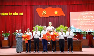 Công bố quyết định của Ban Bí thư Trung ương Đảng về công tác cán bộ