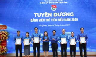 An Giang tuyên dương đảng viên trẻ, thanh niên tiên tiến làm theo lời Bác