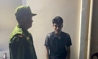 Đối tượng có biểu hiện 'ngáo đá' đột nhập trụ sở công an