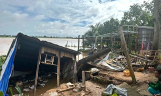 Sạt lở trong đêm ‘nuốt’ 2 căn nhà ở An Giang