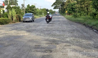 Hơn 10km Quốc lộ 61 xuống cấp, ‘bẫy’ người đi đường