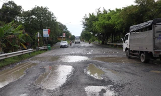 Đoạn Quốc lộ 61 qua An Giang nát như tương