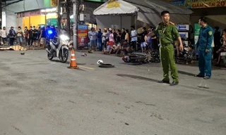 Hai xe máy va chạm, một người ngã xuống đường tử vong