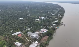 Miền Tây ‘căng mình’ ứng phó hạn mặn, lo nước sinh hoạt và sản xuất