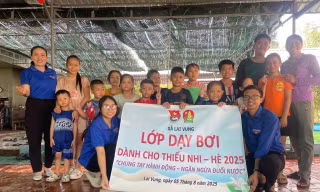  Dạy bơi miễn phí cho trẻ em Đồng Tháp