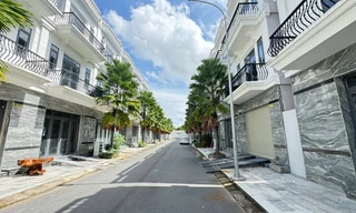 Vĩnh Long thông tin về xử lý trách nhiệm liên quan khu phố xây dựng trái phép