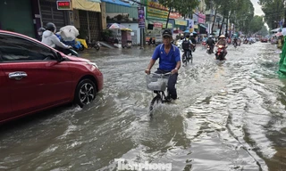 Triều cường tiếp tục vượt báo động 3, nhiều nơi ở Cần Thơ lại ngập