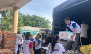 Thanh niên Cần Thơ chung tay hỗ trợ đồng bào miền Trung bị bão lũ
