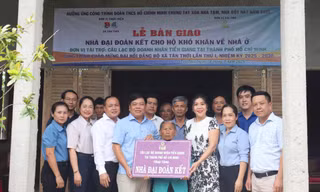 Tỉnh Đoàn Đồng Tháp tiếp sức giúp người dân an cư, vươn lên thoát nghèo 
