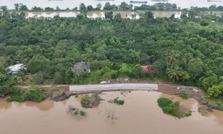 Vận động người dân ở cồn Thanh Long đi tạm lánh