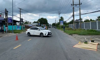 Va chạm ô tô đang quay đầu, nam thanh niên tử vong tại chỗ