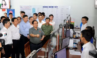 Thủ tướng kiểm tra bệnh viện chậm tiến độ, nhà ở xã hội ở Cần Thơ