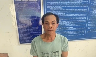 Đưa con gái 7 tuổi của bạn nhậu về nhà mình hiếp dâm