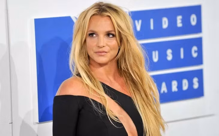 britney-spears-2-3f8.jpg